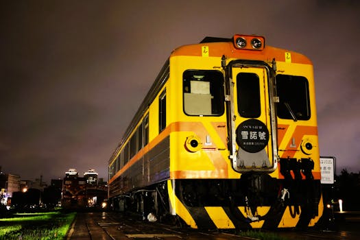 贵州茅台再现高管风波,蒋焰涉嫌违纪违法接受审查;三任前掌门相继涉案,国企治理难题引关注。 股票财经