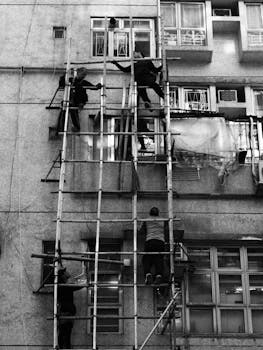 中国人民银行坚定维护金融市场平稳；适度宽松政策持续发力，支撑经济高质量发展。