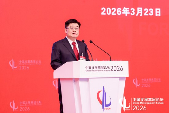 天津副市长在高层论坛研讨会上强调:技术场景深度融合;垂类模型将为行业带来显著变革。 IT技术