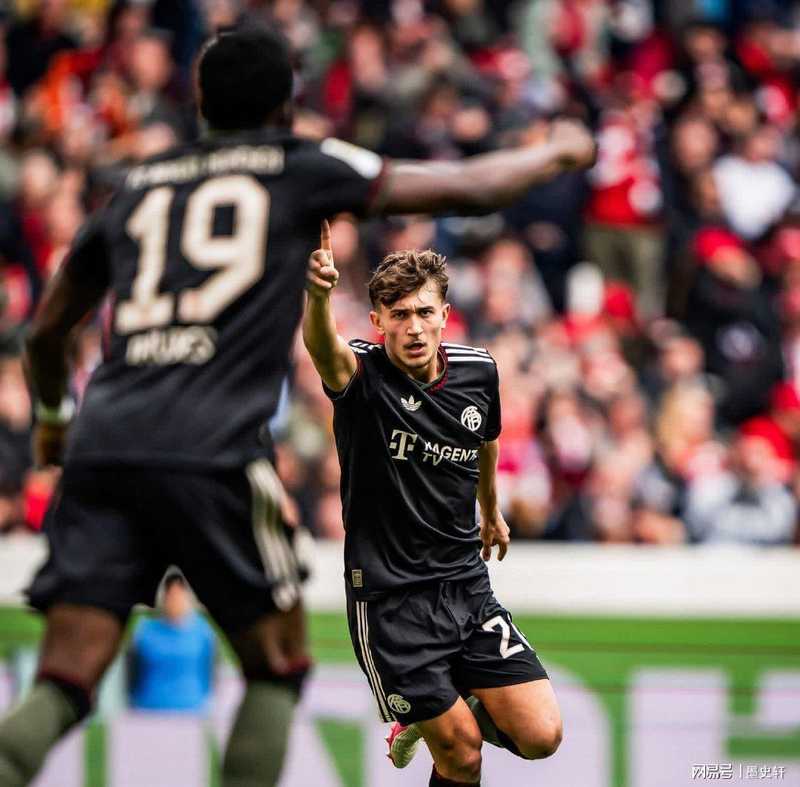  胜负之心的失衡与重构：从豪门逆转与崩盘看竞技心理 情感心理