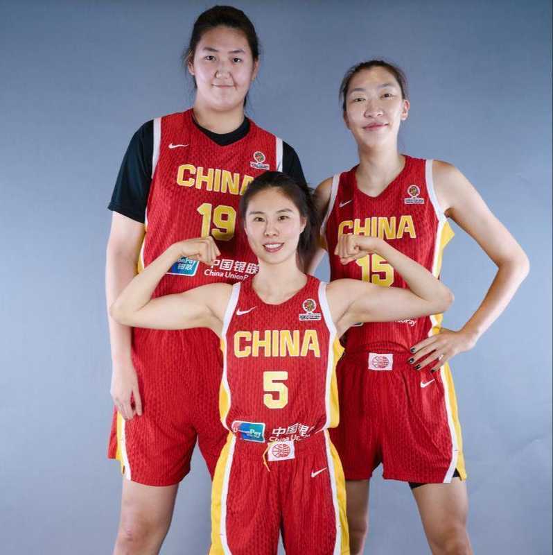  【深度解析】中国女篮世界杯征程：内线优势与外线困局的战术博弈 体育新闻