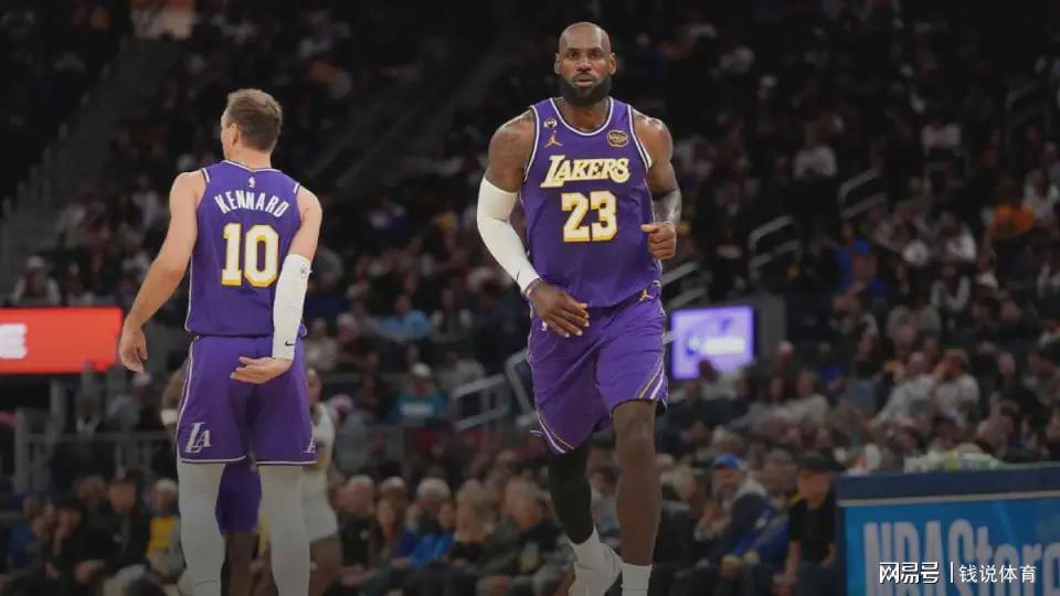  湖人困境与火箭机遇：当挑战来敲门，命运偏爱有准备的人 体育新闻