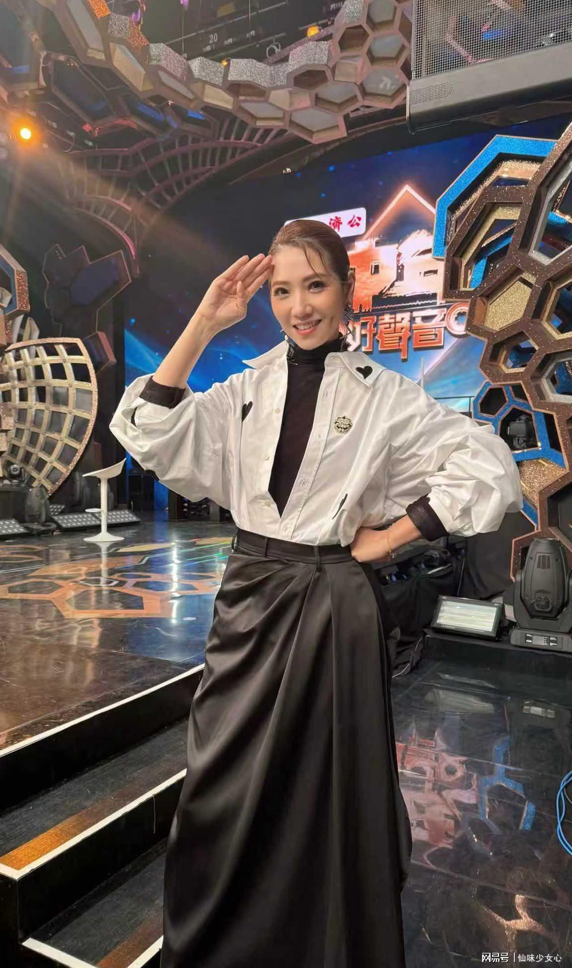  《中年好声音4》争议背后的运营逻辑：TVB主持人详解节目机制与行业现状 娱乐新闻